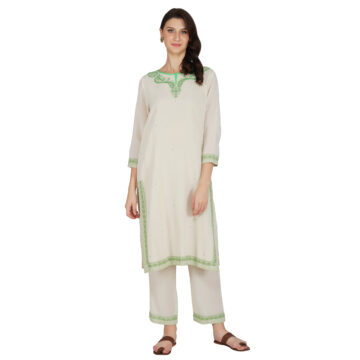 GREEN EMBROIDERED 100% ORGANIC COTTON FLEX KURTA PANT SET GREEN EMBROIDERED 100% ORGANIC COTTON FLEX KURTA PANT SET